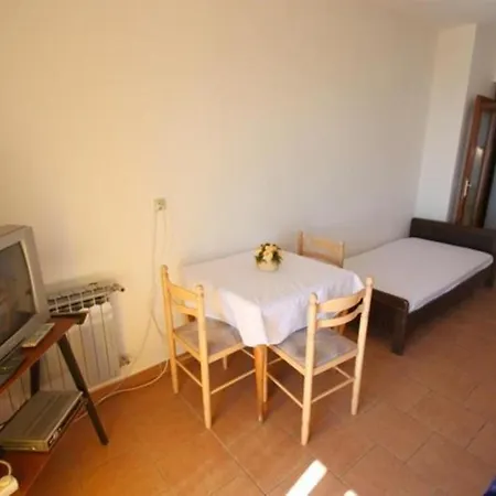דירה One-bedroom Near Sea 6 נובי ווינודולסקי
